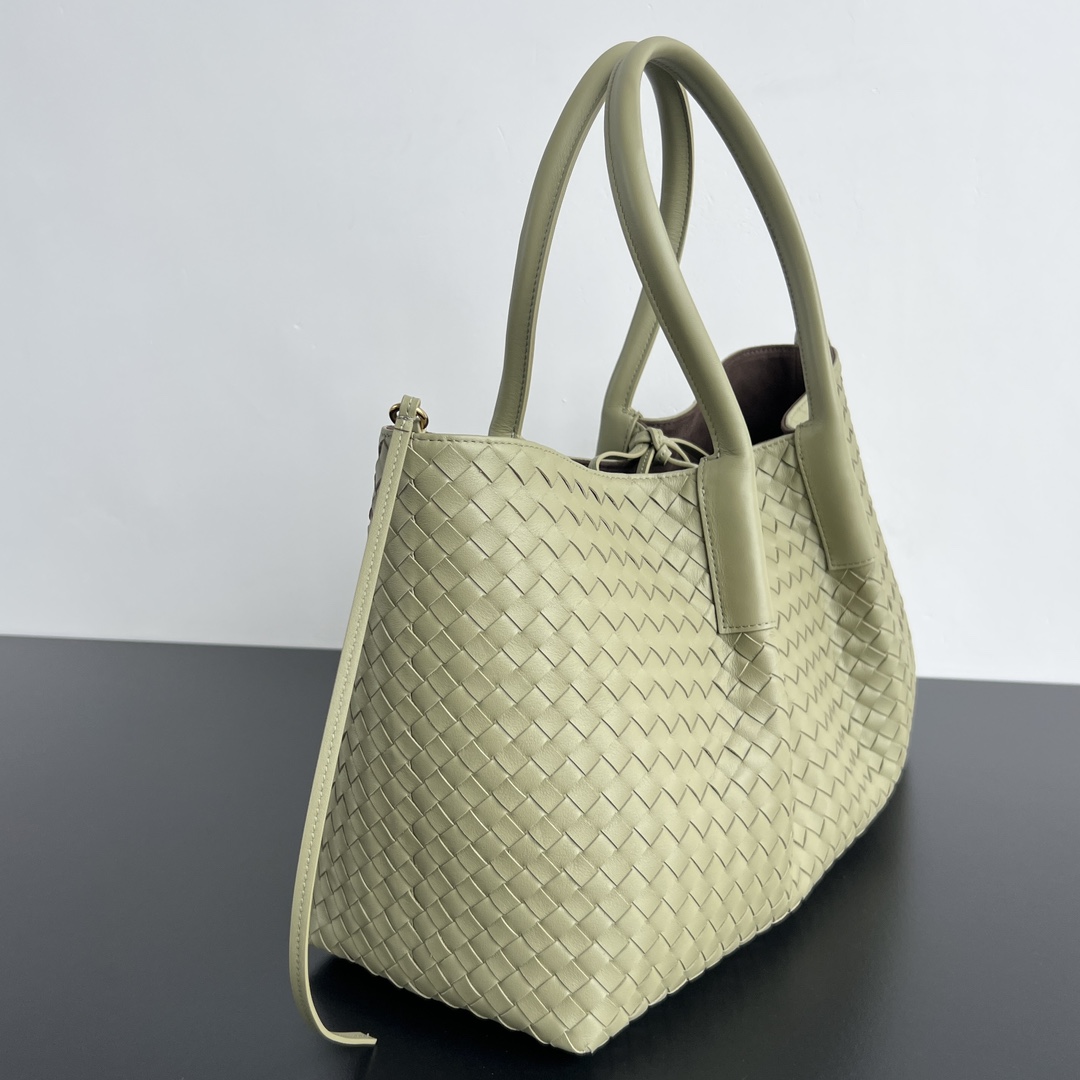Bottega Veneta