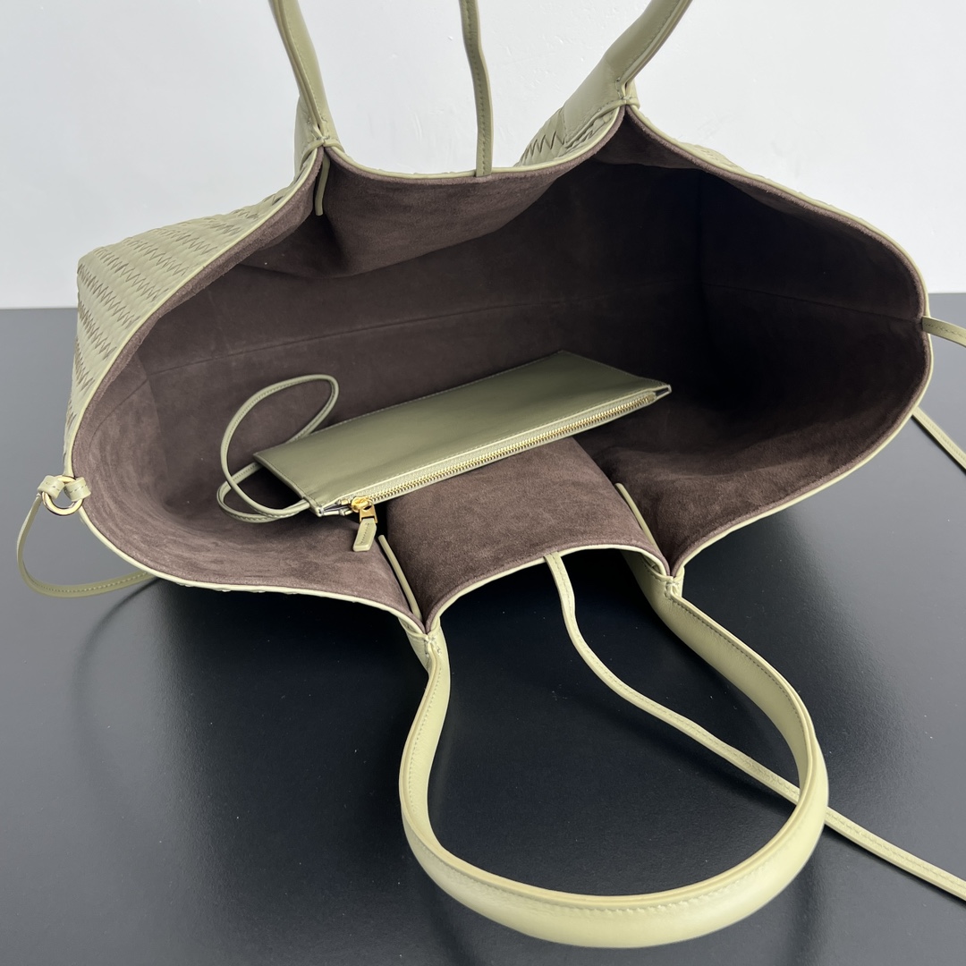 Bottega Veneta
