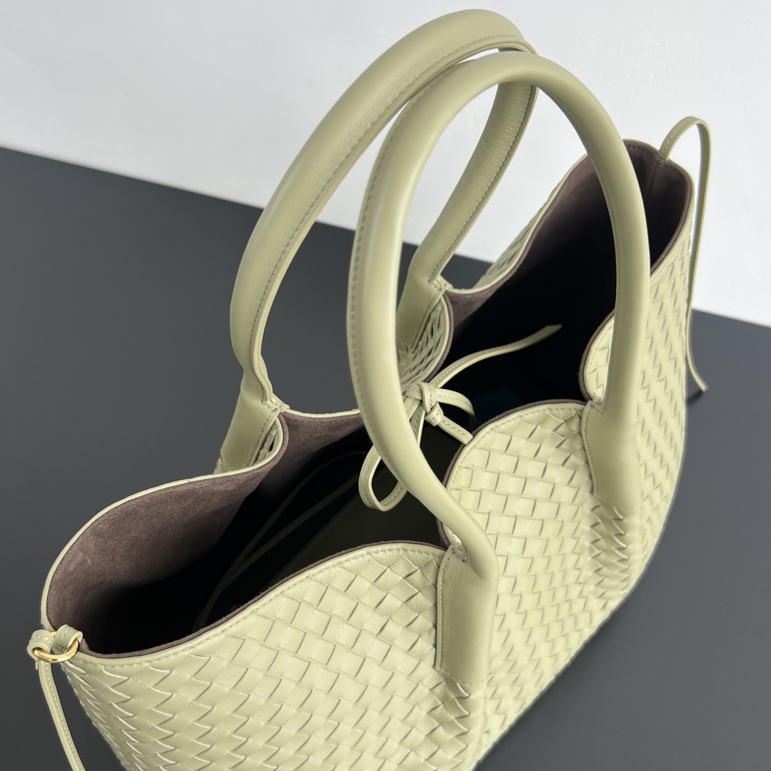 Bottega Veneta