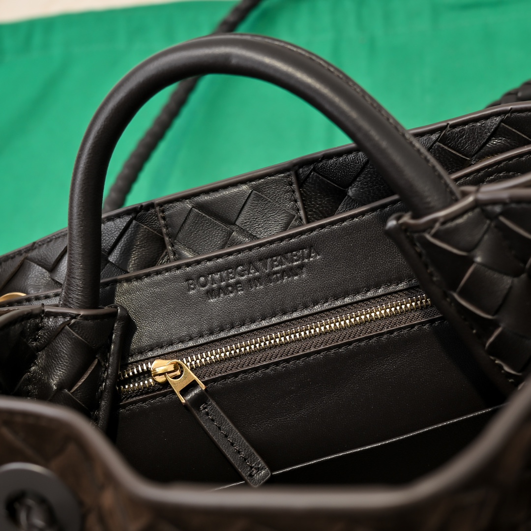Bottega Veneta