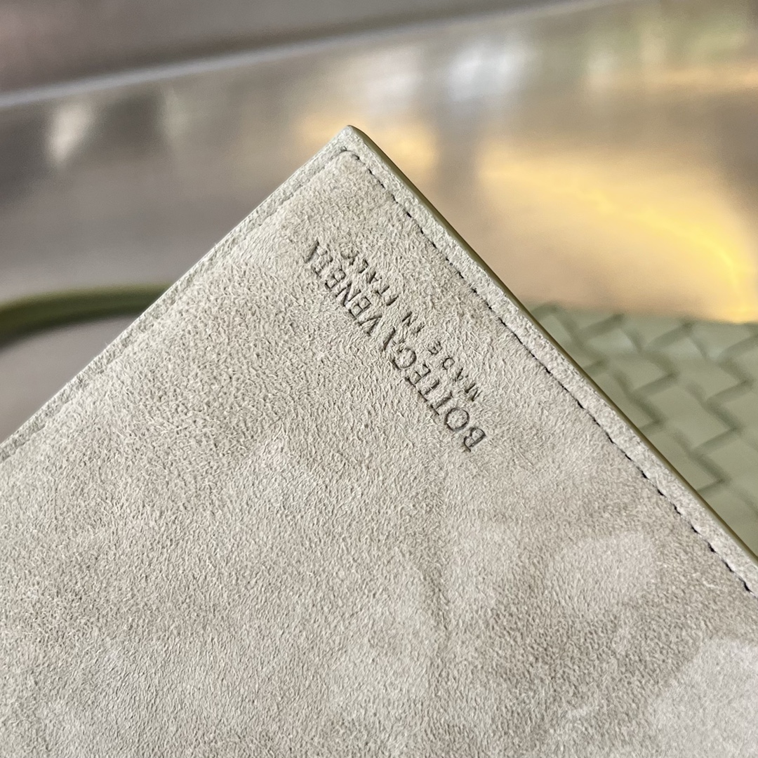 Bottega Veneta