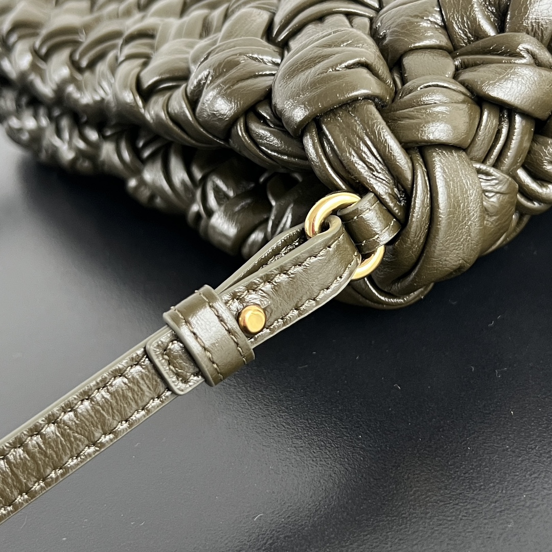 Bottega Veneta