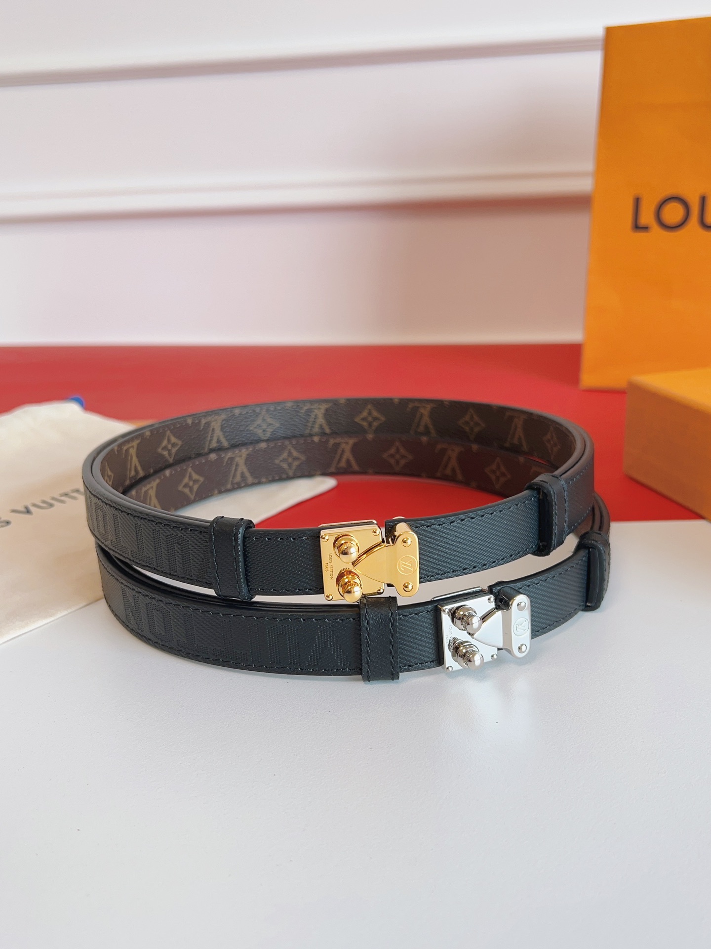 Lv