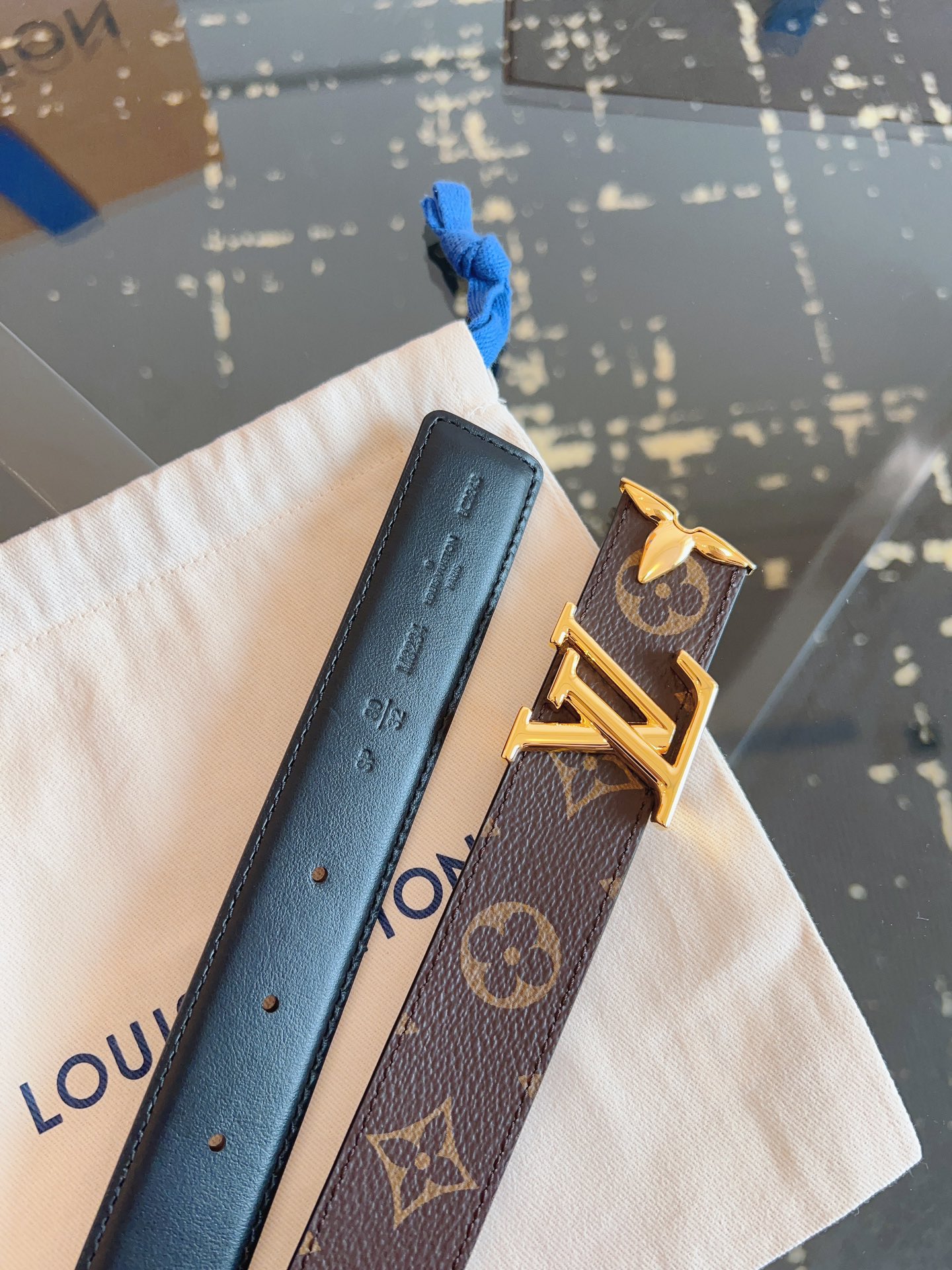 Lv