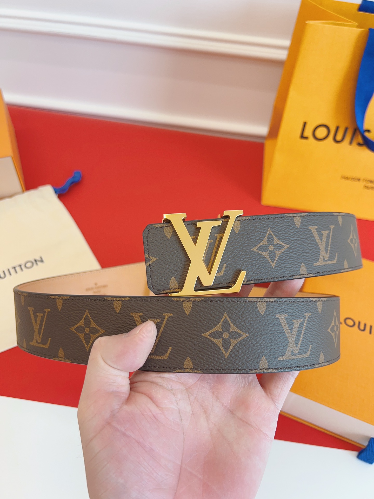 Lv