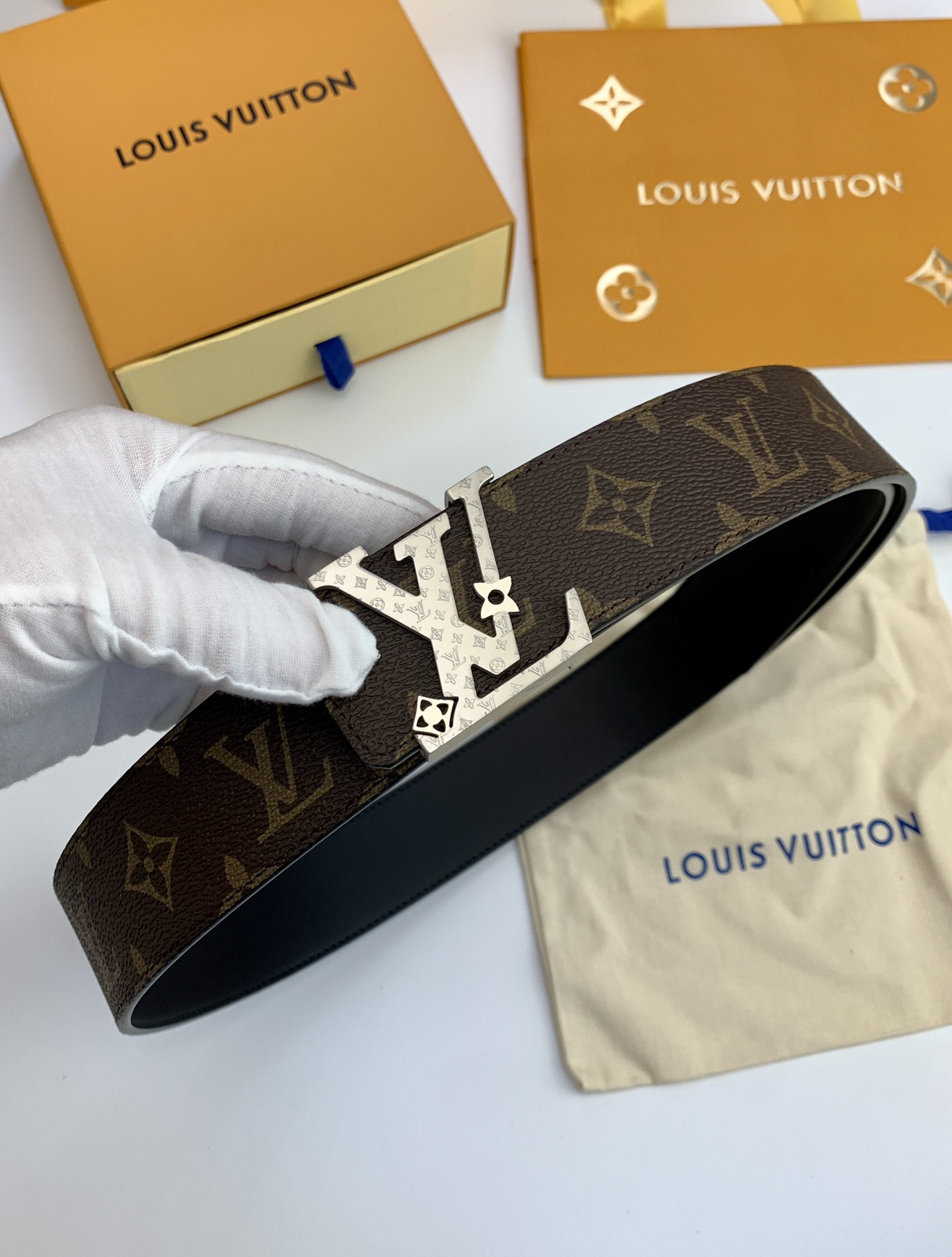 Lv