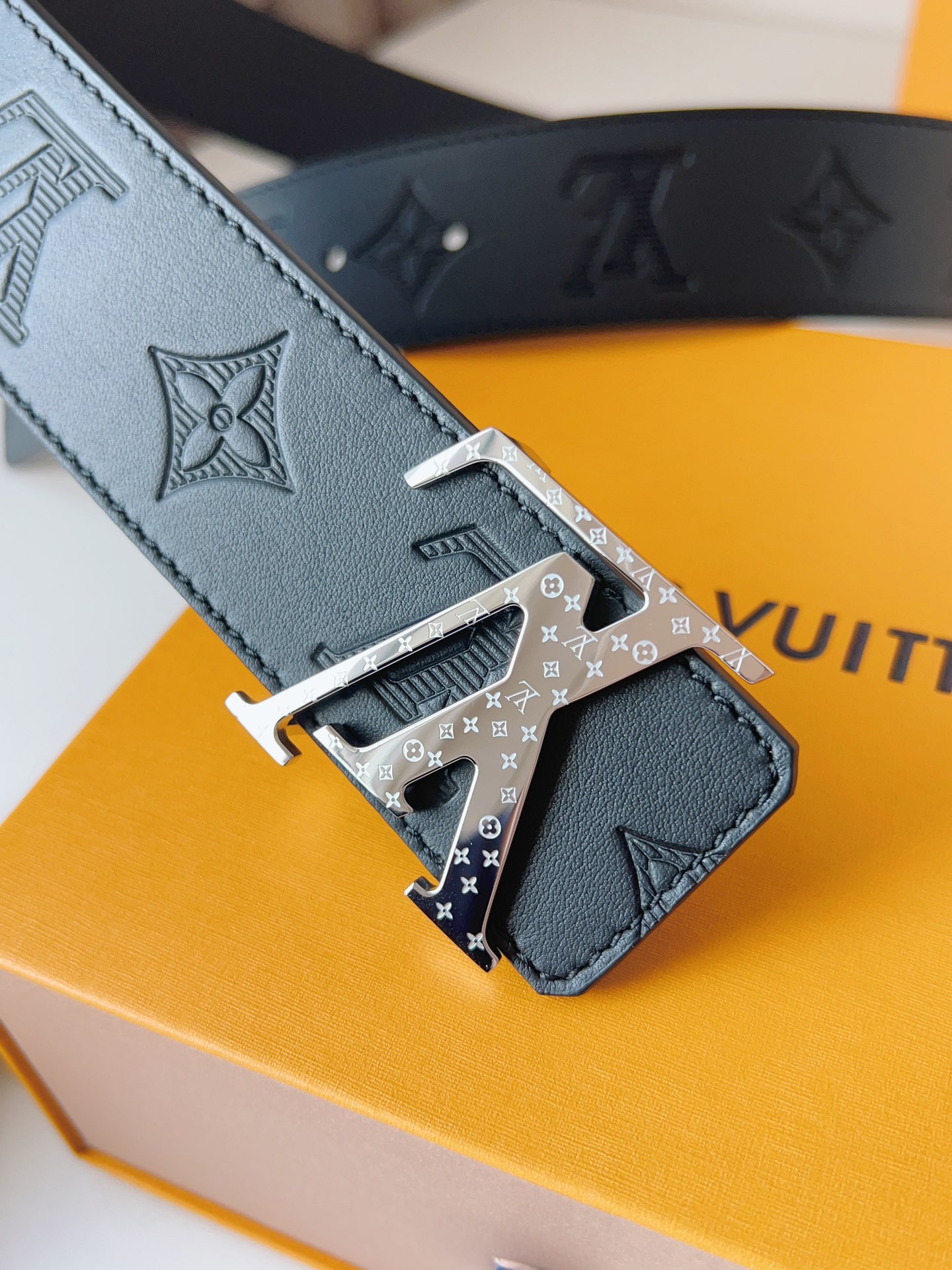 Lv