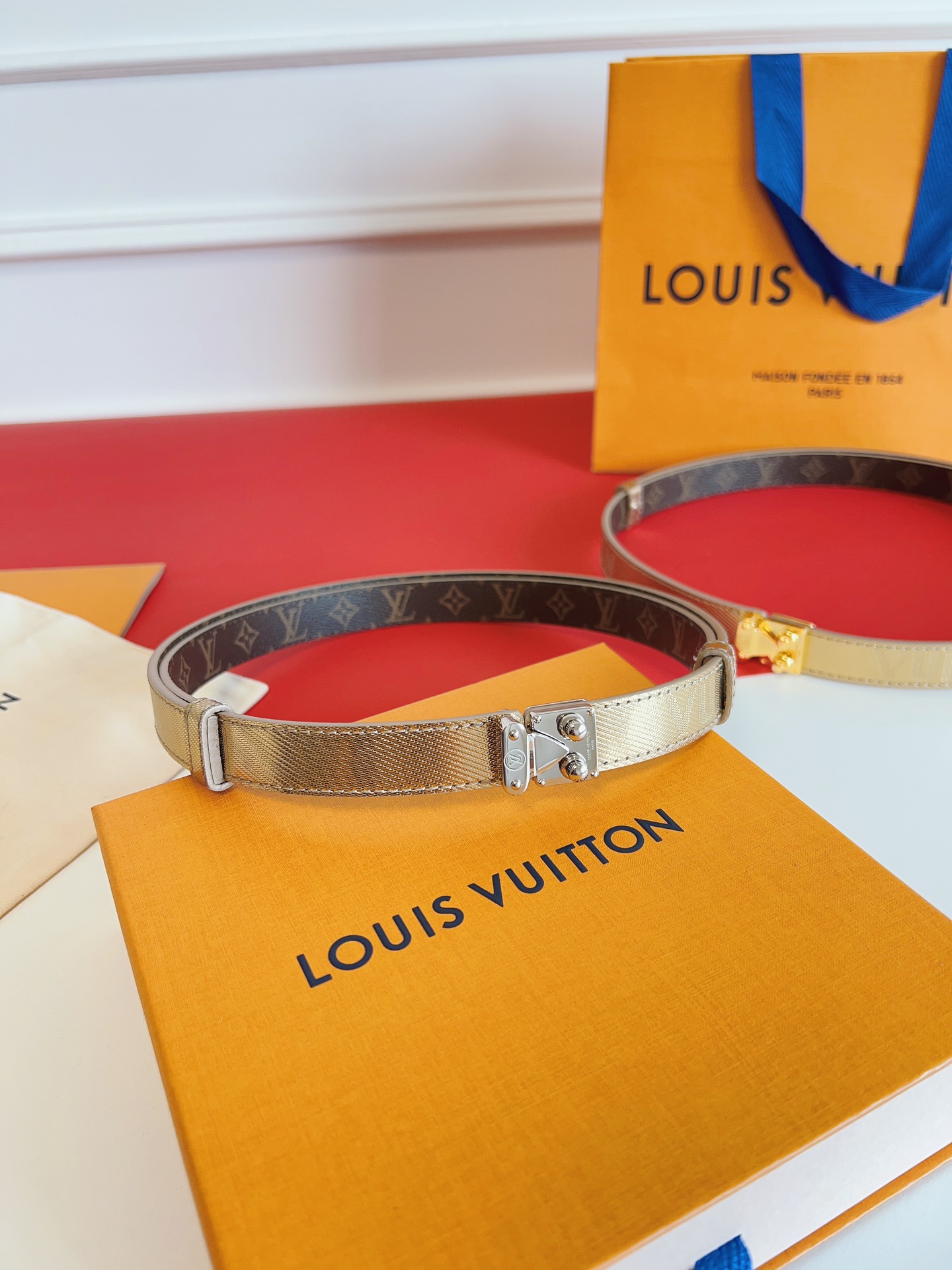Lv