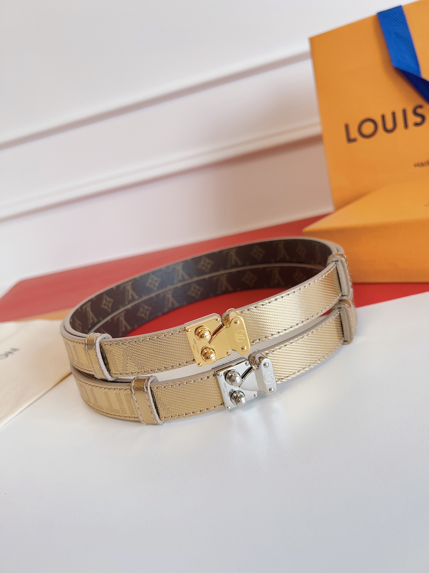Lv