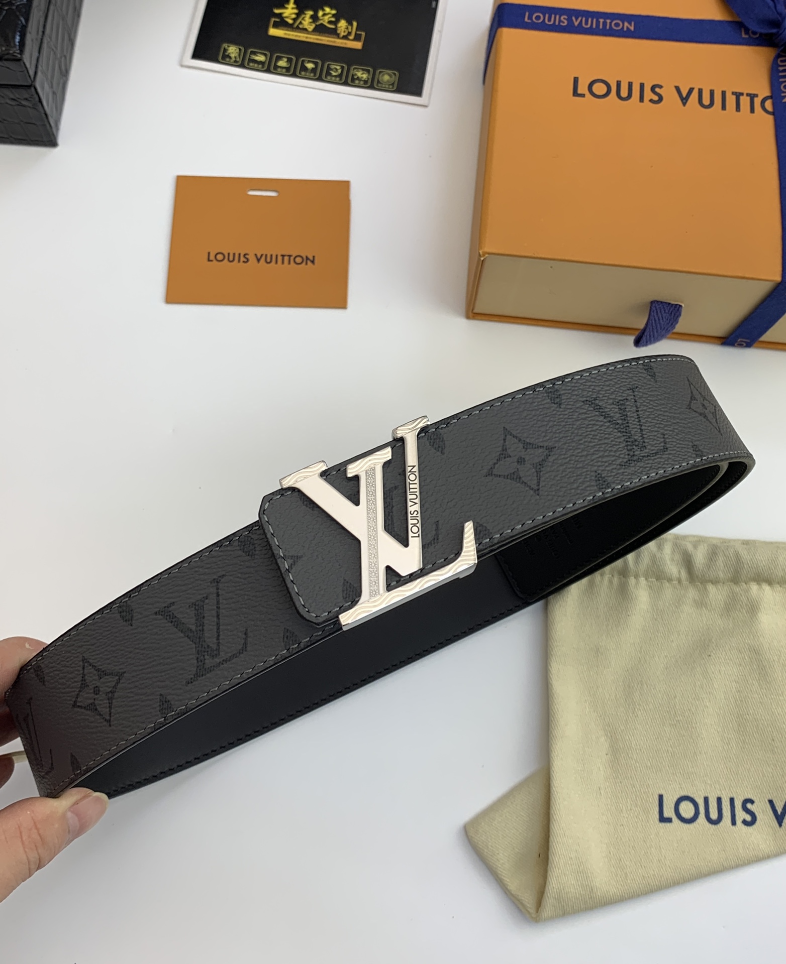 Lv