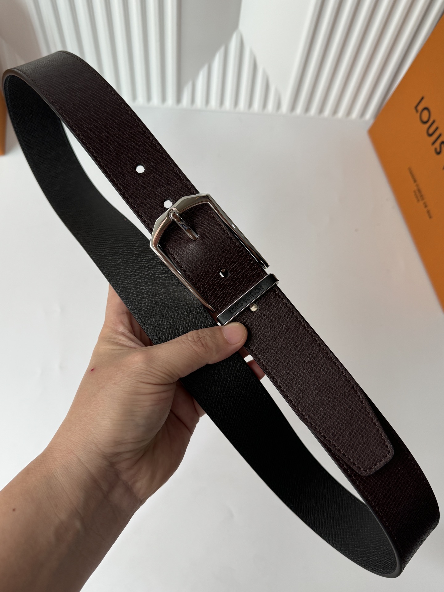 Lv
