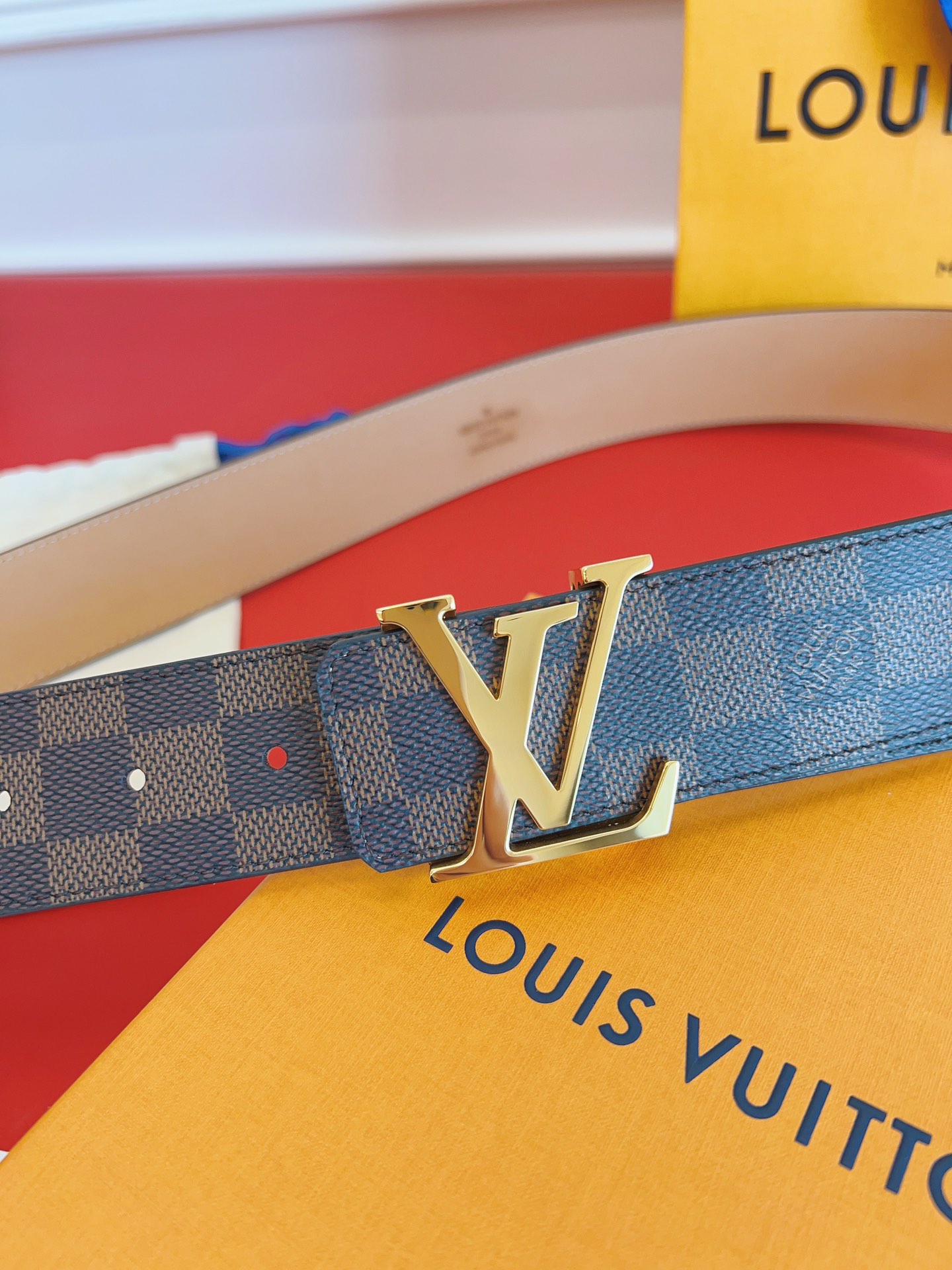 Lv