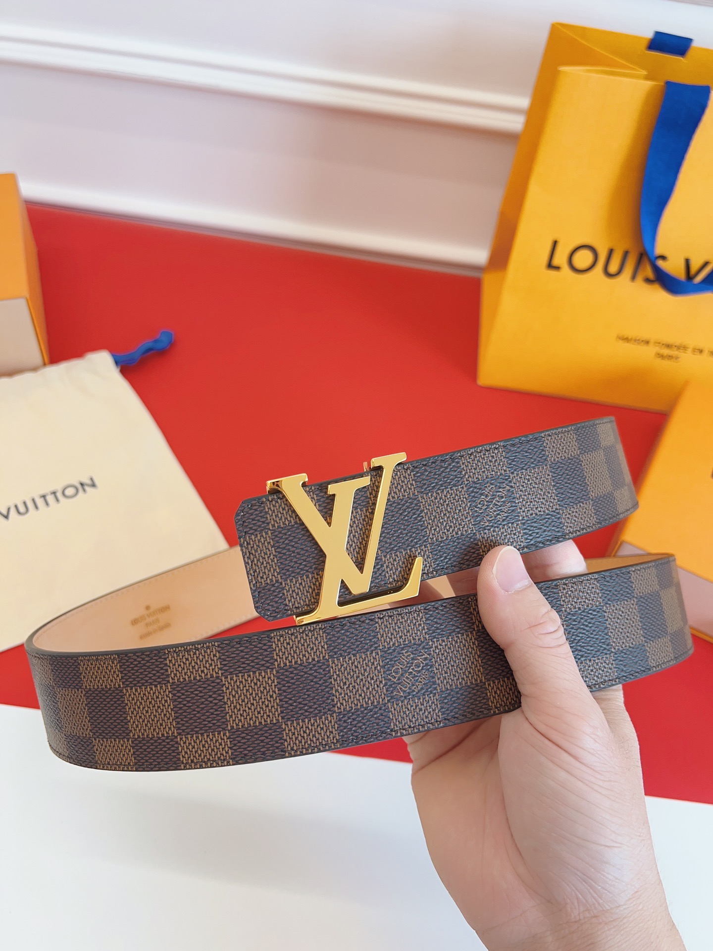 Lv