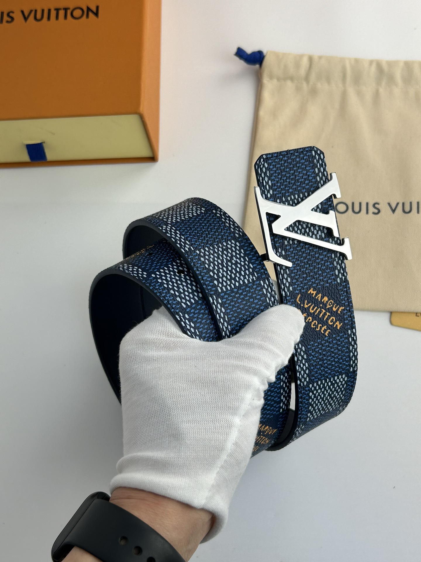 Lv